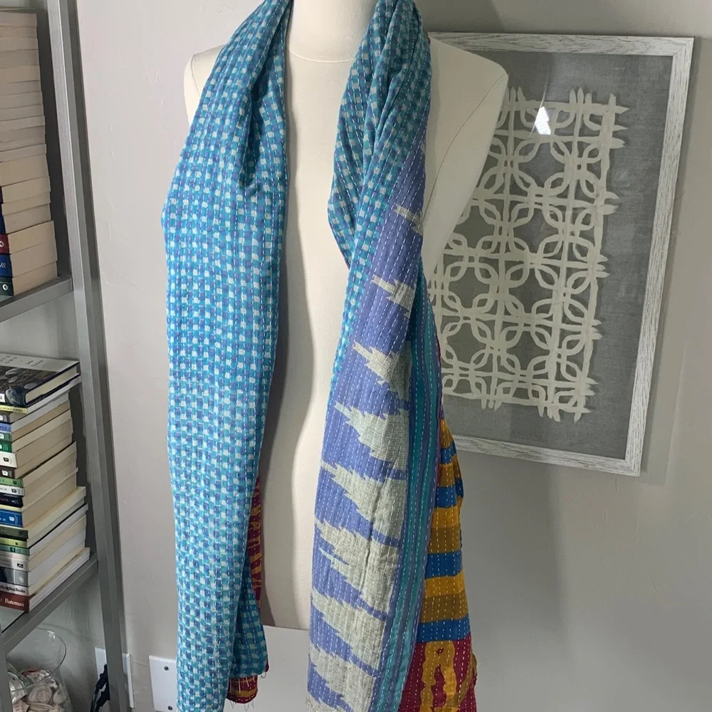 Kantha Bae Headwrap gold, red, blue